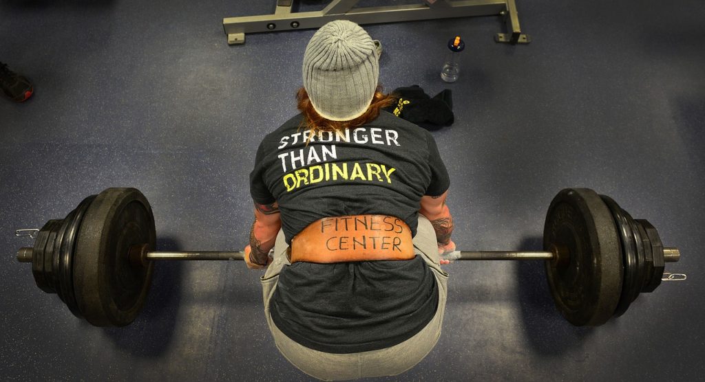 goldsgym-back-training